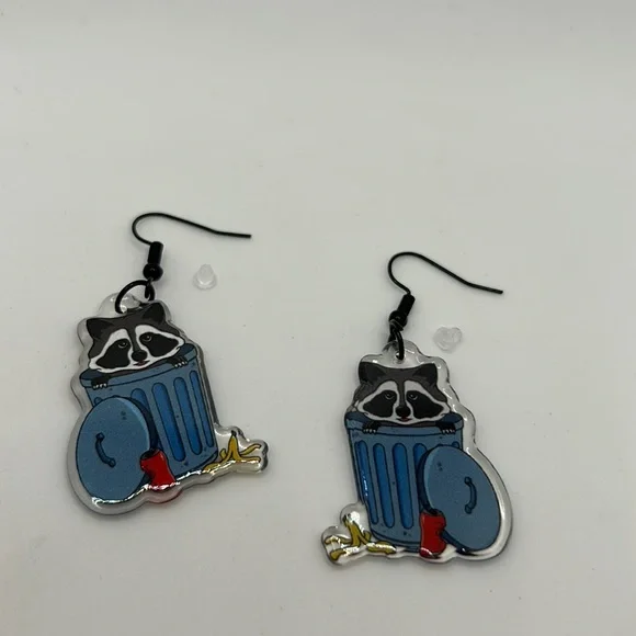 Racoon Fashion Earrings - Picture 1 of 1